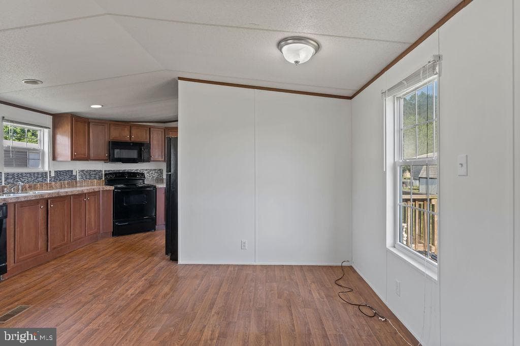 112 Cliff Circle photo 14