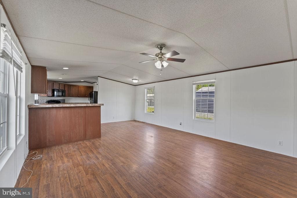 112 Cliff Circle photo 16