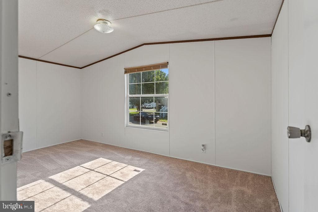 112 Cliff Circle photo 17
