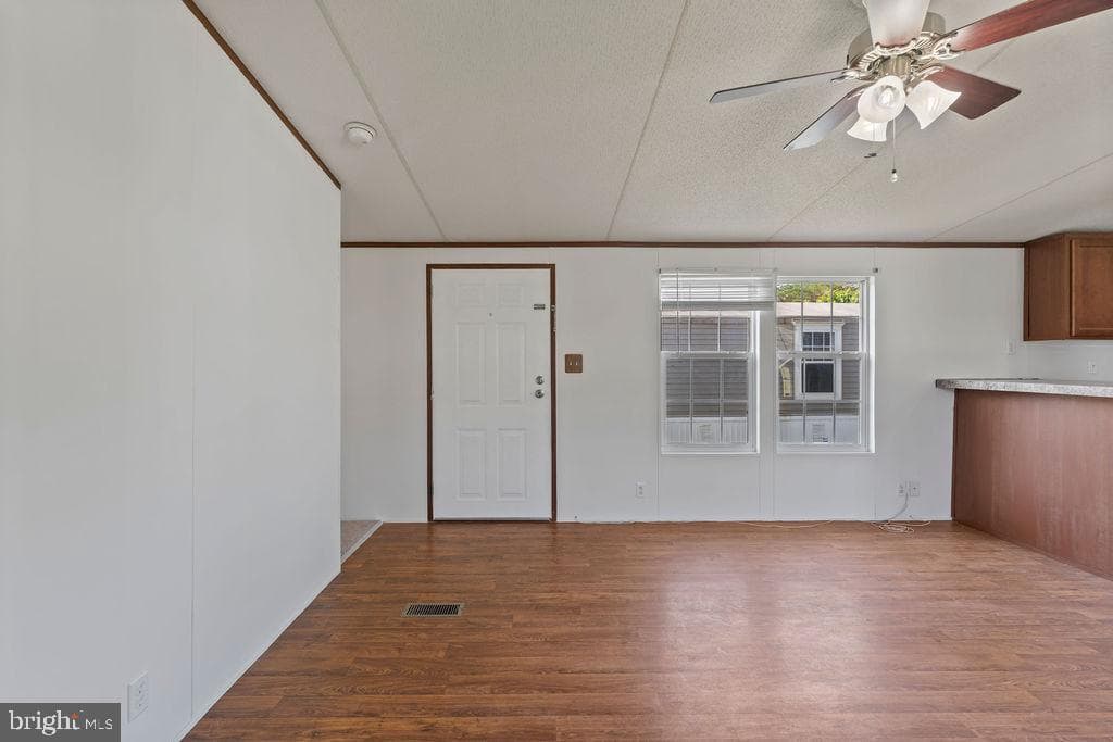 112 Cliff Circle photo 24