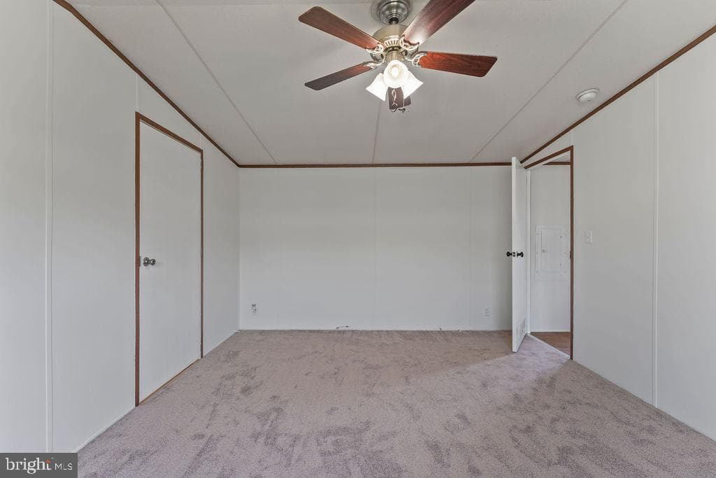 112 Cliff Circle photo 29