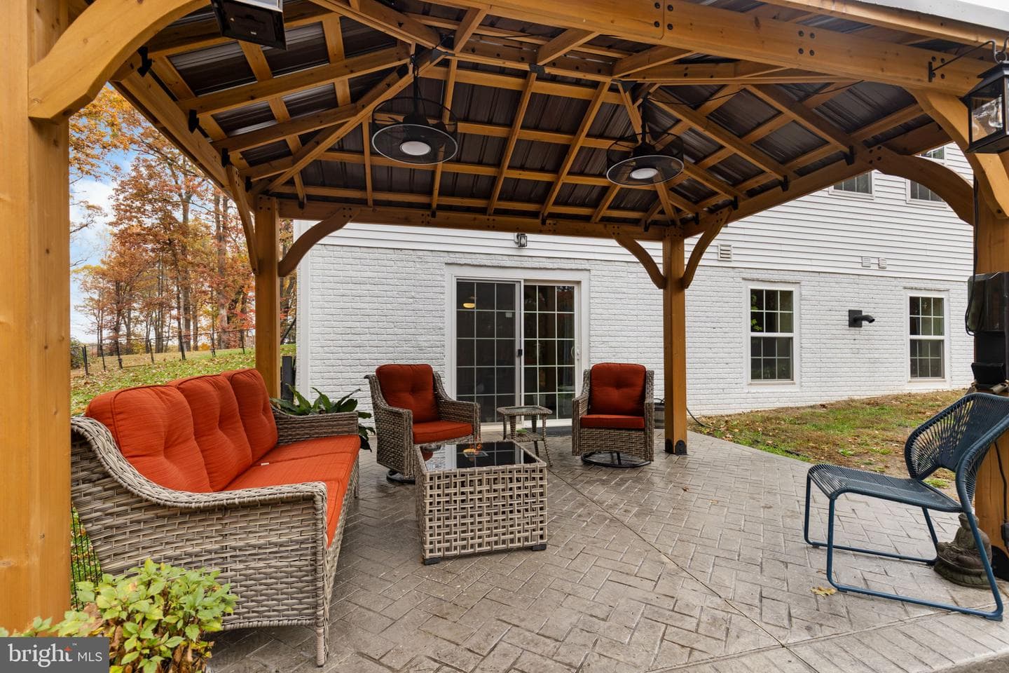 499 Poplar Road photo 34