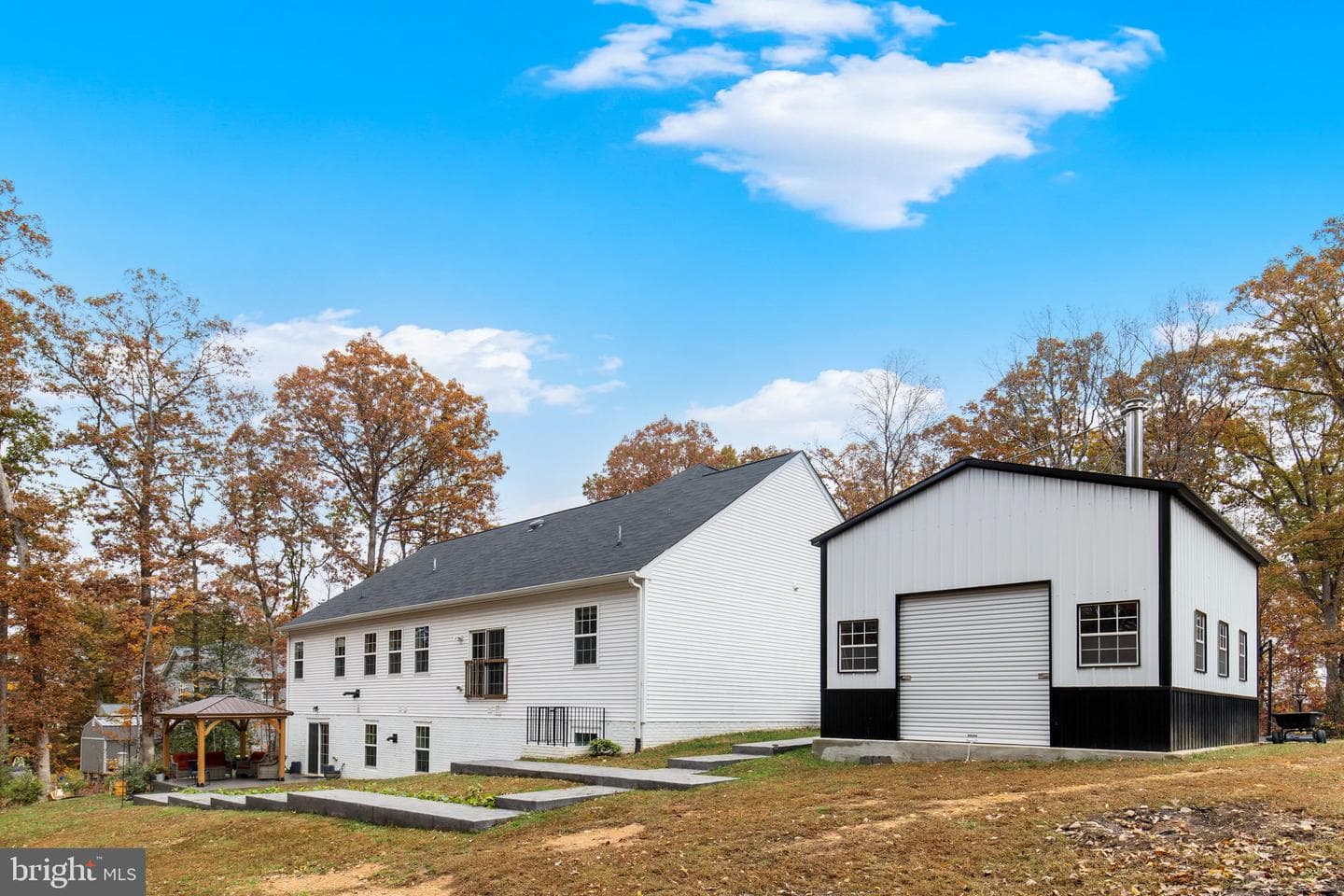 499 Poplar Road photo 46
