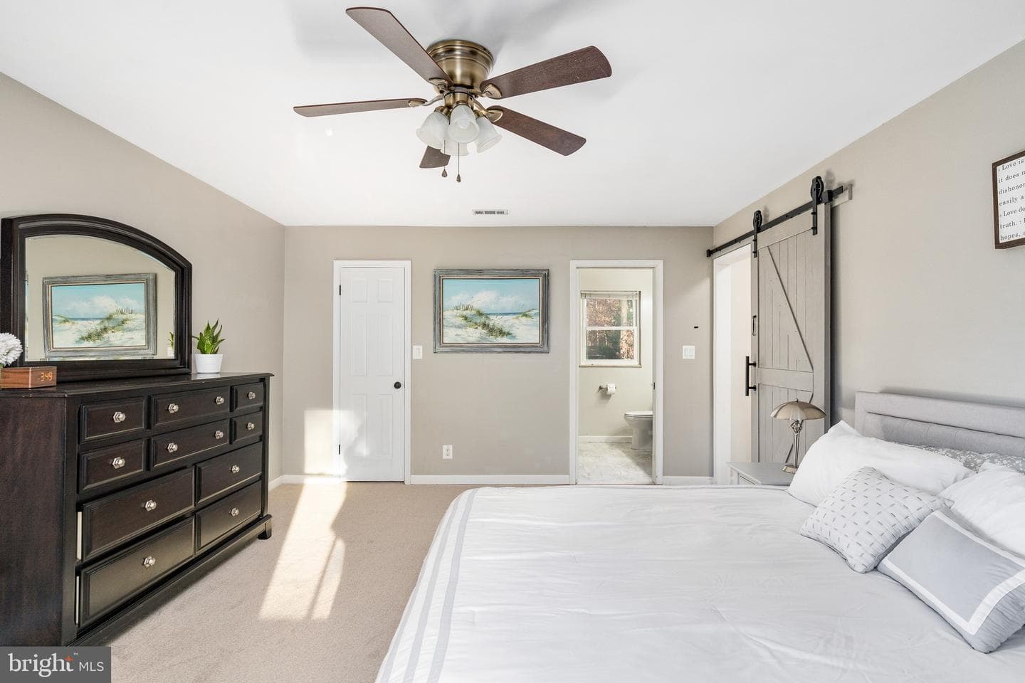 3 Lord Fairfax Drive photo 32