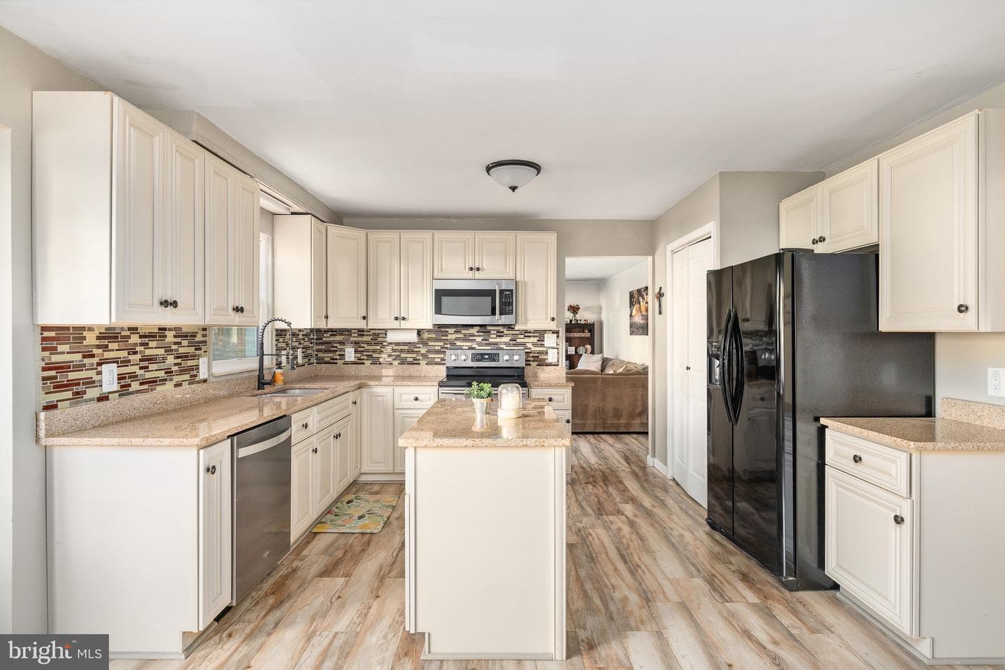 3 Lord Fairfax Drive photo 7