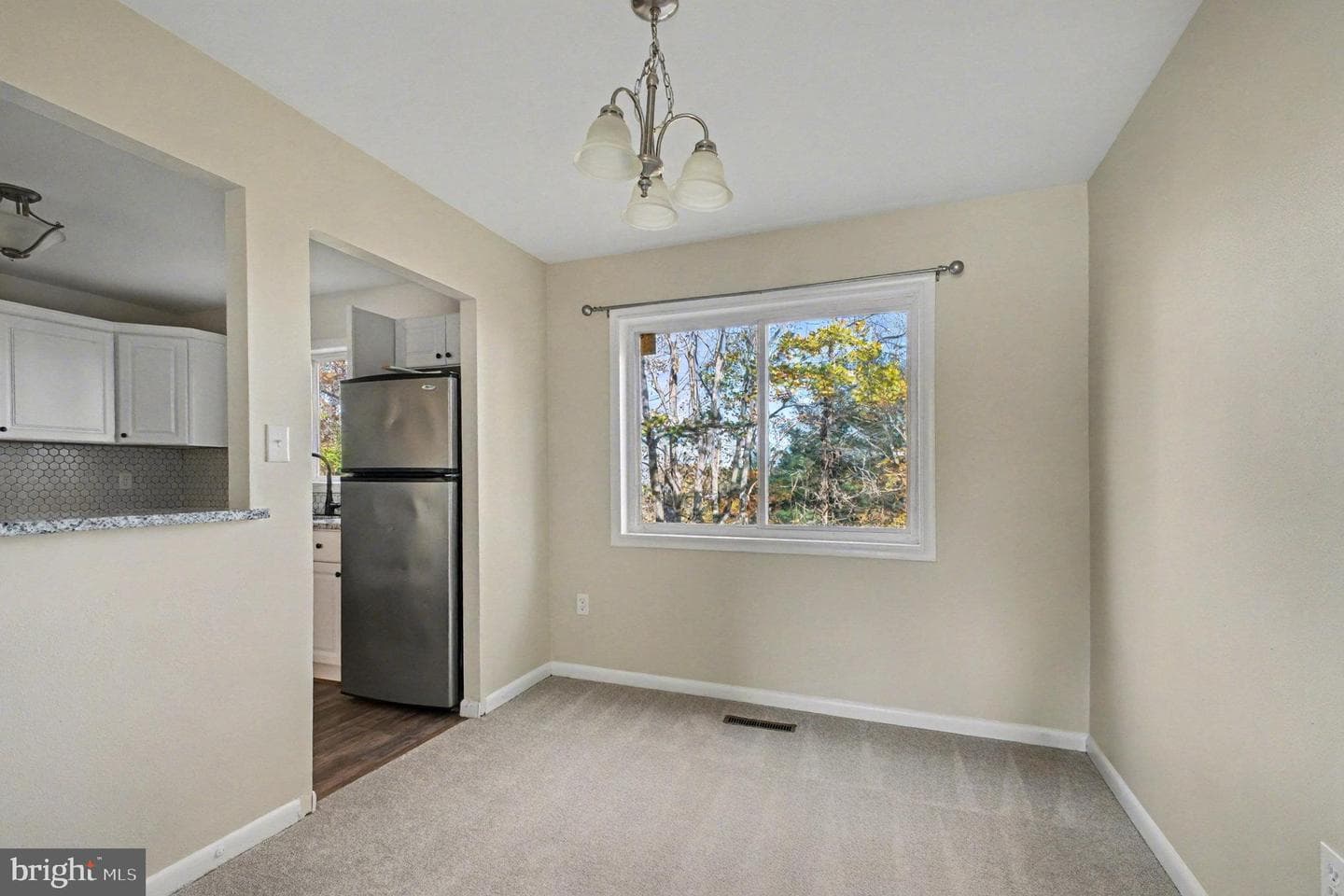 16 Wayside Court photo 4