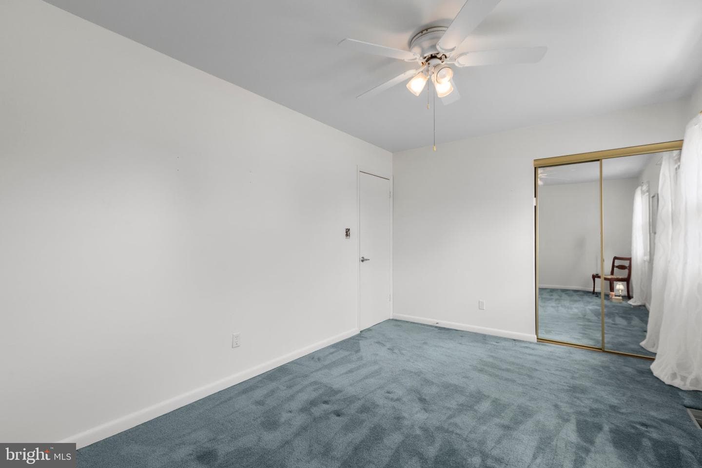 201 Old Landing Court photo 25
