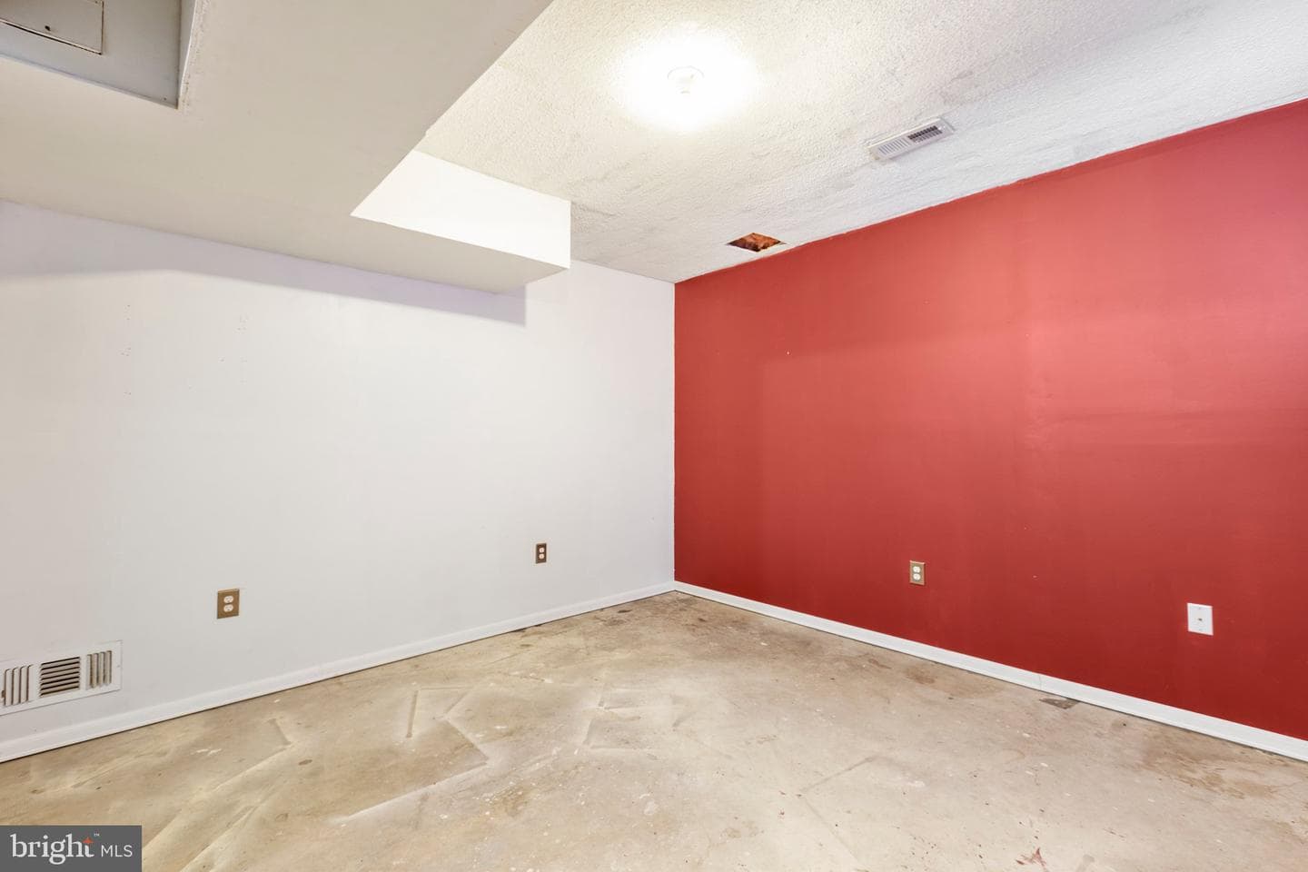 201 Old Landing Court photo 33