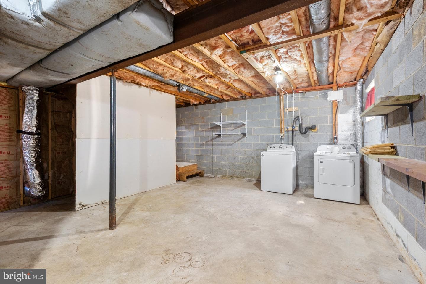 201 Old Landing Court photo 36