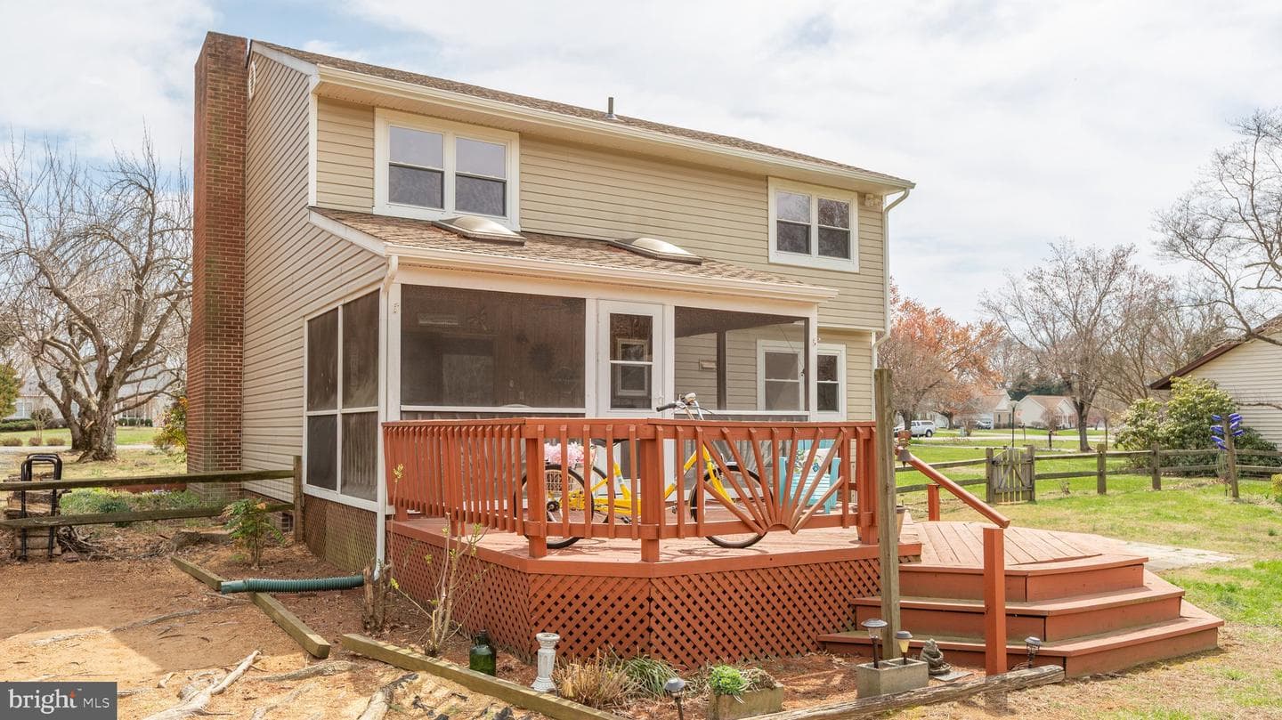 201 Old Landing Court photo 45