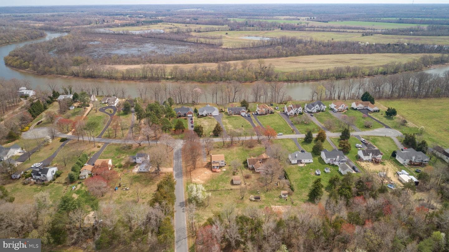 201 Old Landing Court photo 57