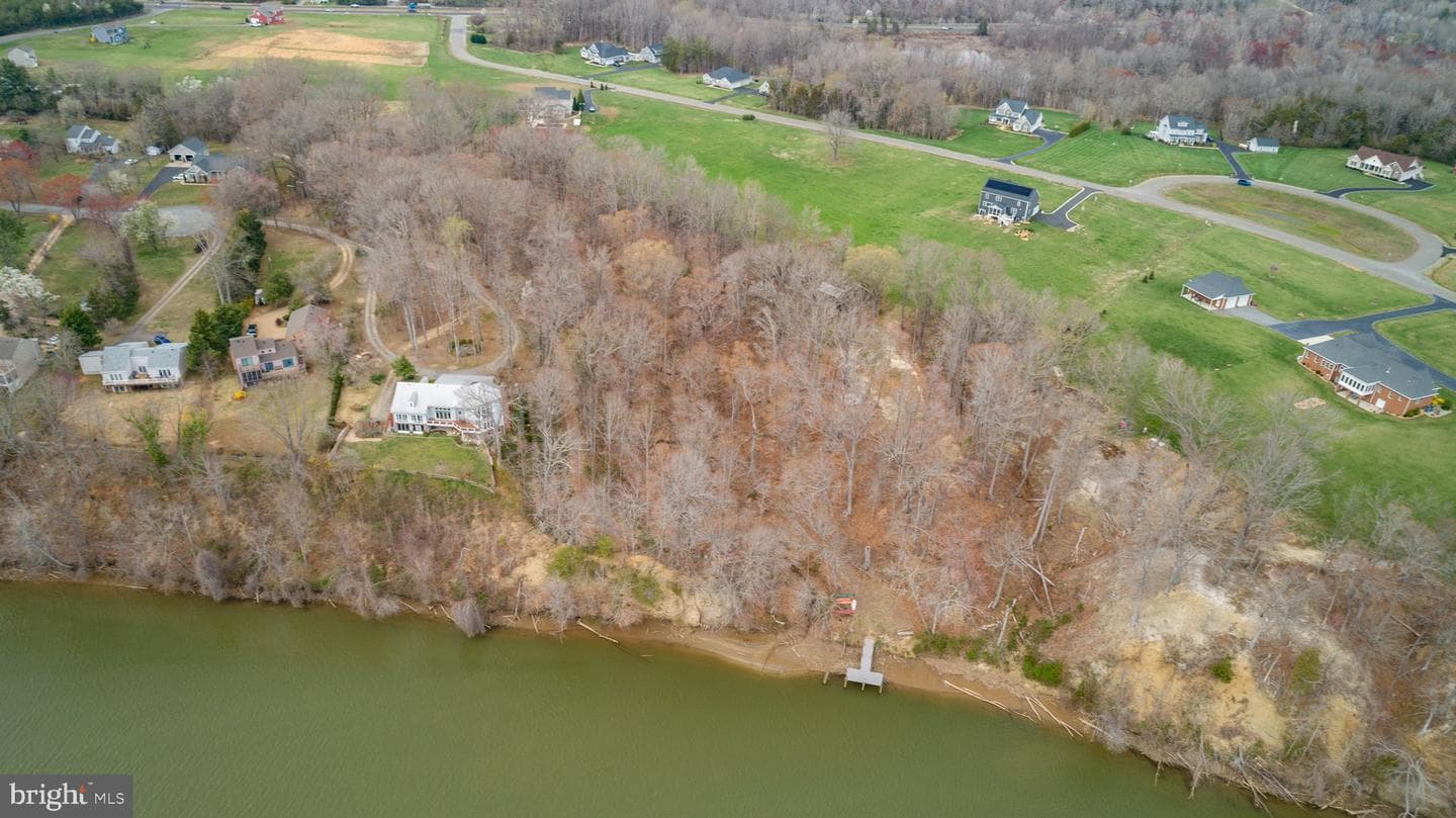 201 Old Landing Court photo 60