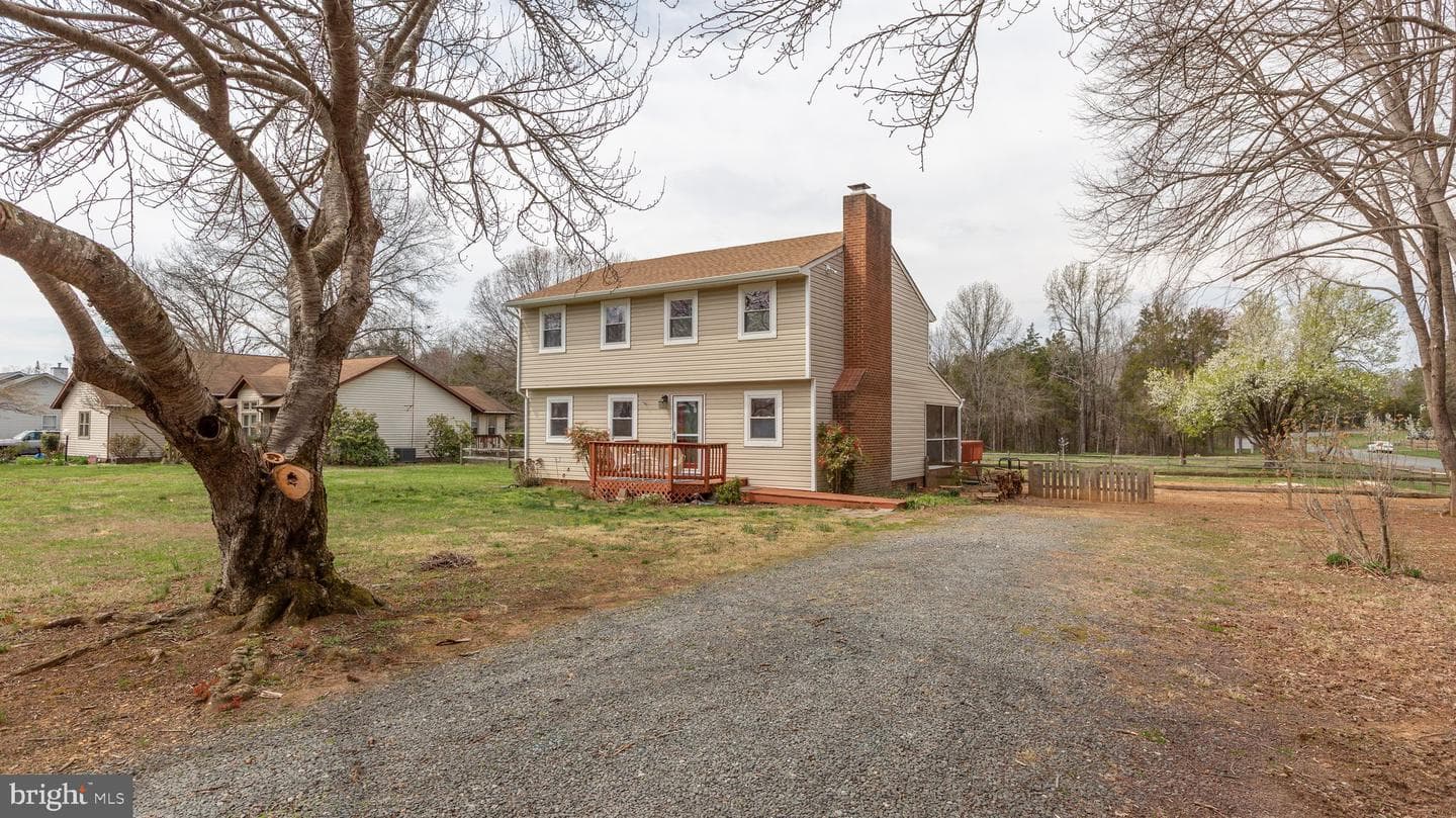 201 Old Landing Court photo 66