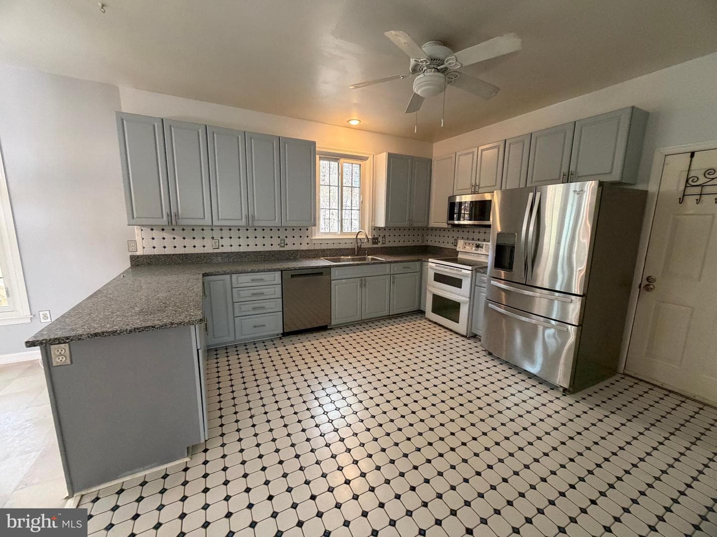 33 Brookstone Drive photo 20
