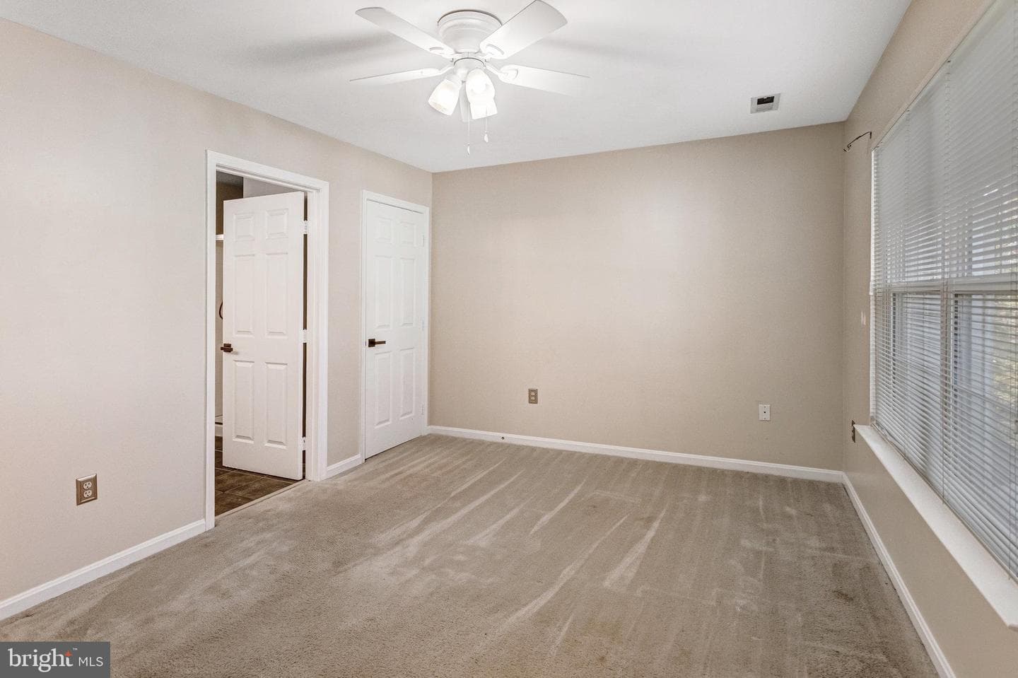 42 Catherine Lane photo 15