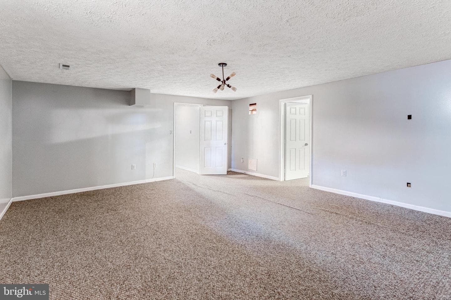 42 Catherine Lane photo 21