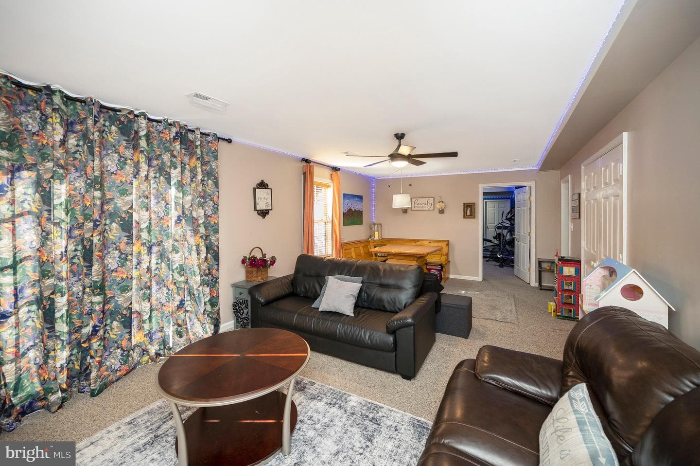 8 Oak Crest Court photo 34