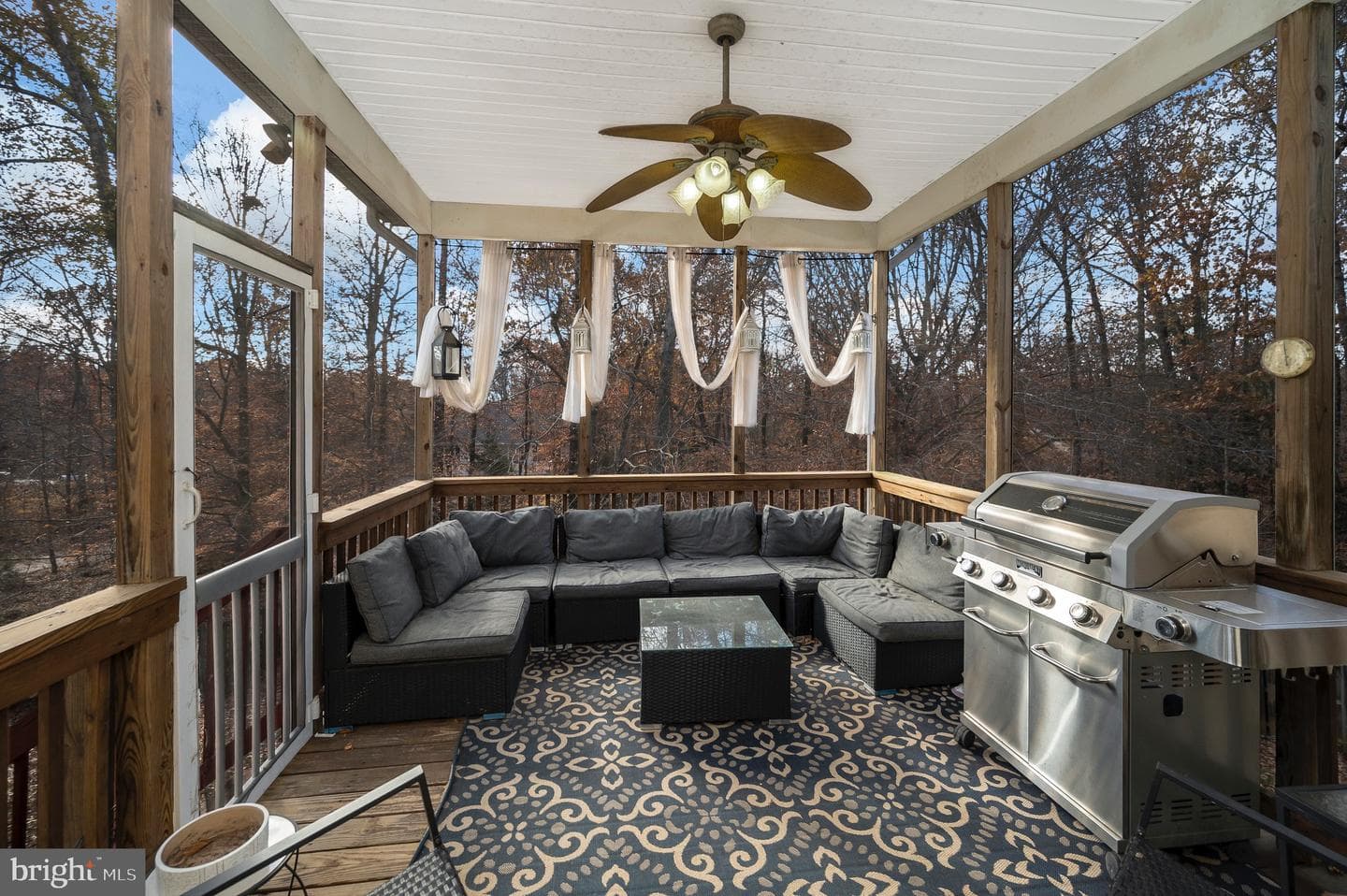 8 Oak Crest Court photo 41