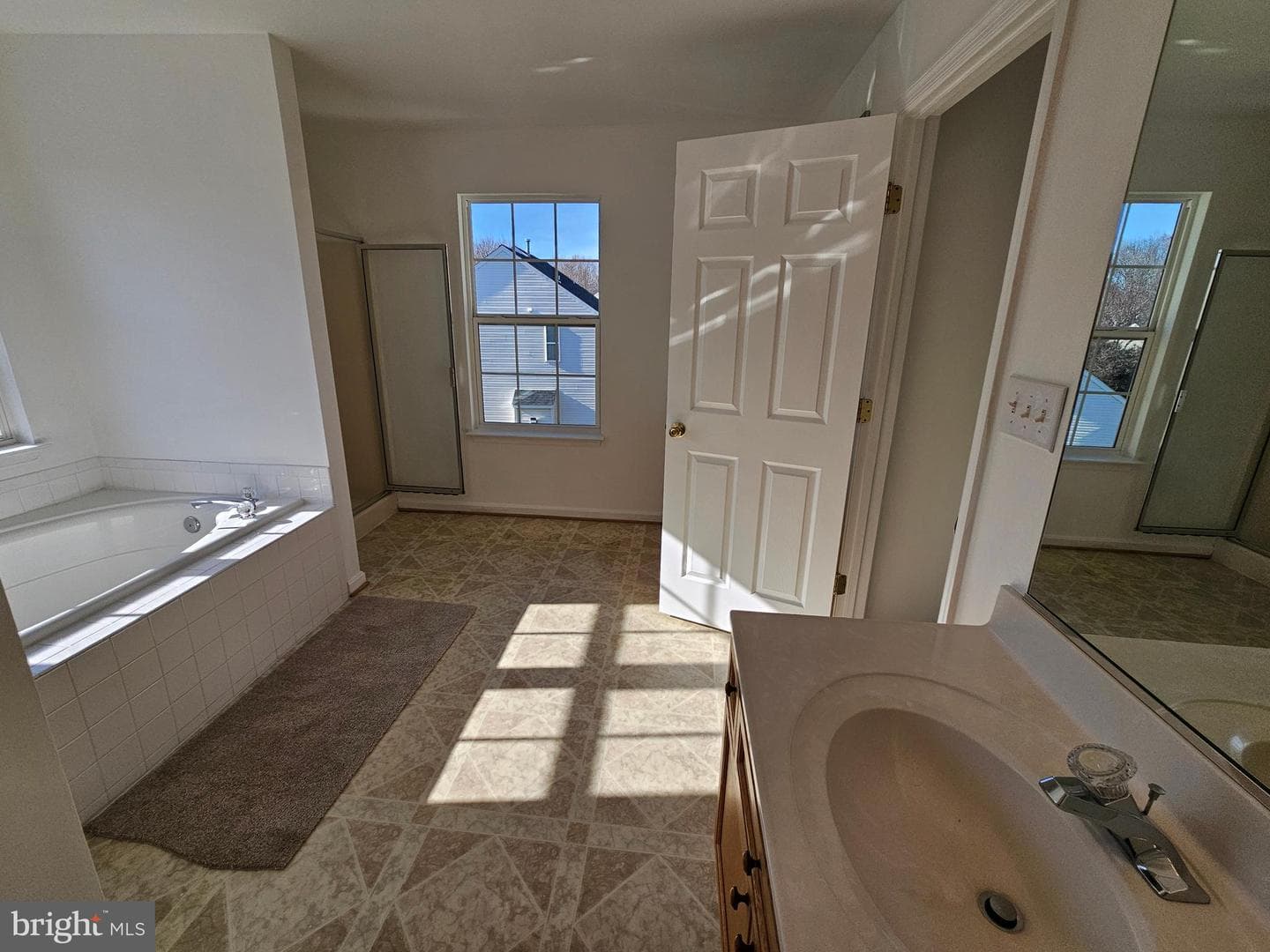 2 Grace Manor Court photo 37
