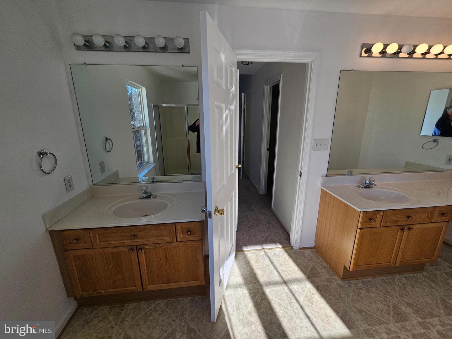 2 Grace Manor Court photo 41