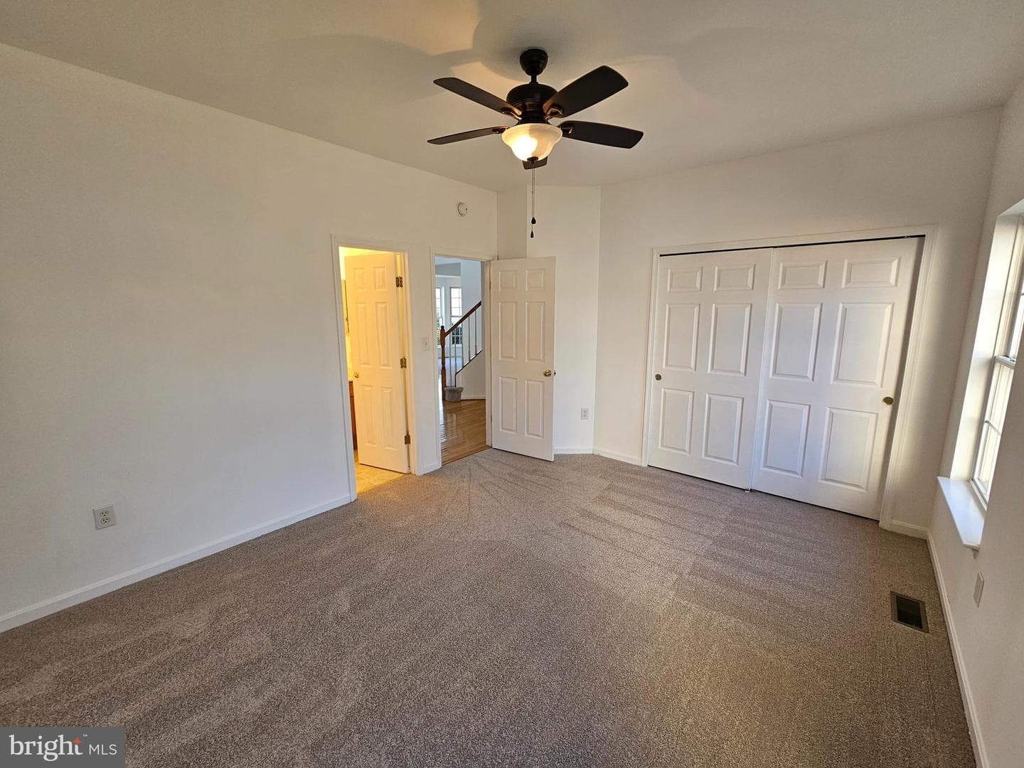 2 Grace Manor Court photo 70
