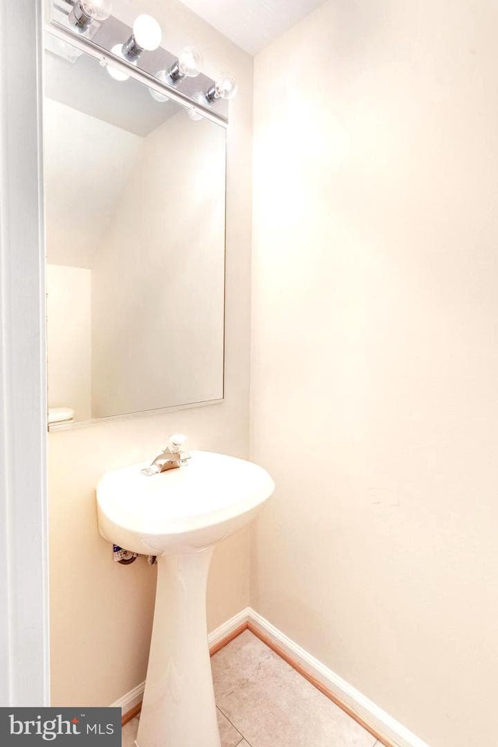 308 Independence Drive photo 27