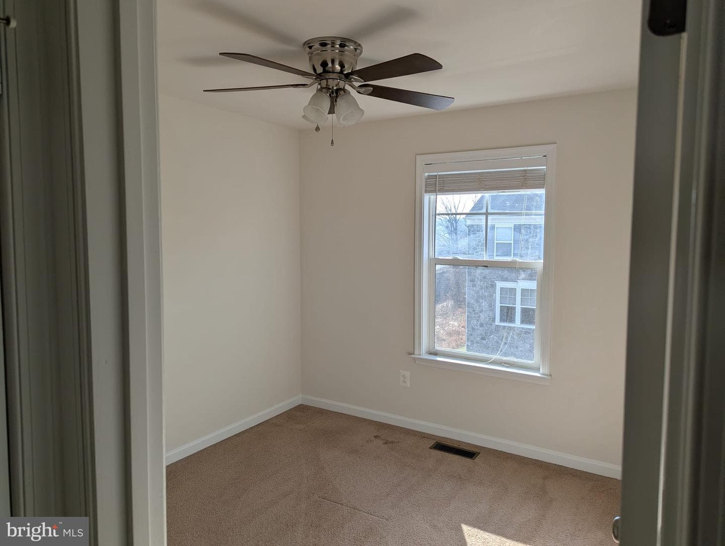 107 Hollister Lane photo 31