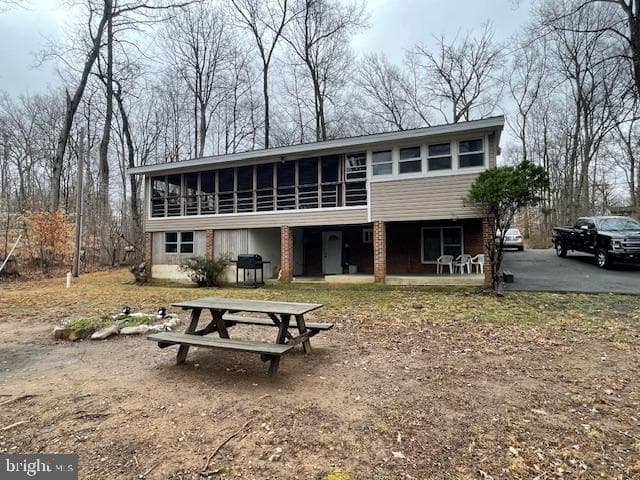 1014 Lakeview Drive photo 3
