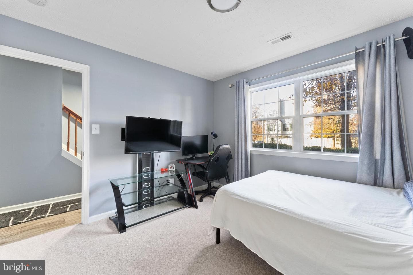 102 Charles Street photo 28