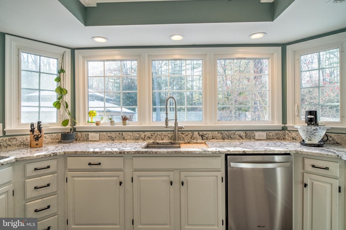 55 Kelly Way photo 11