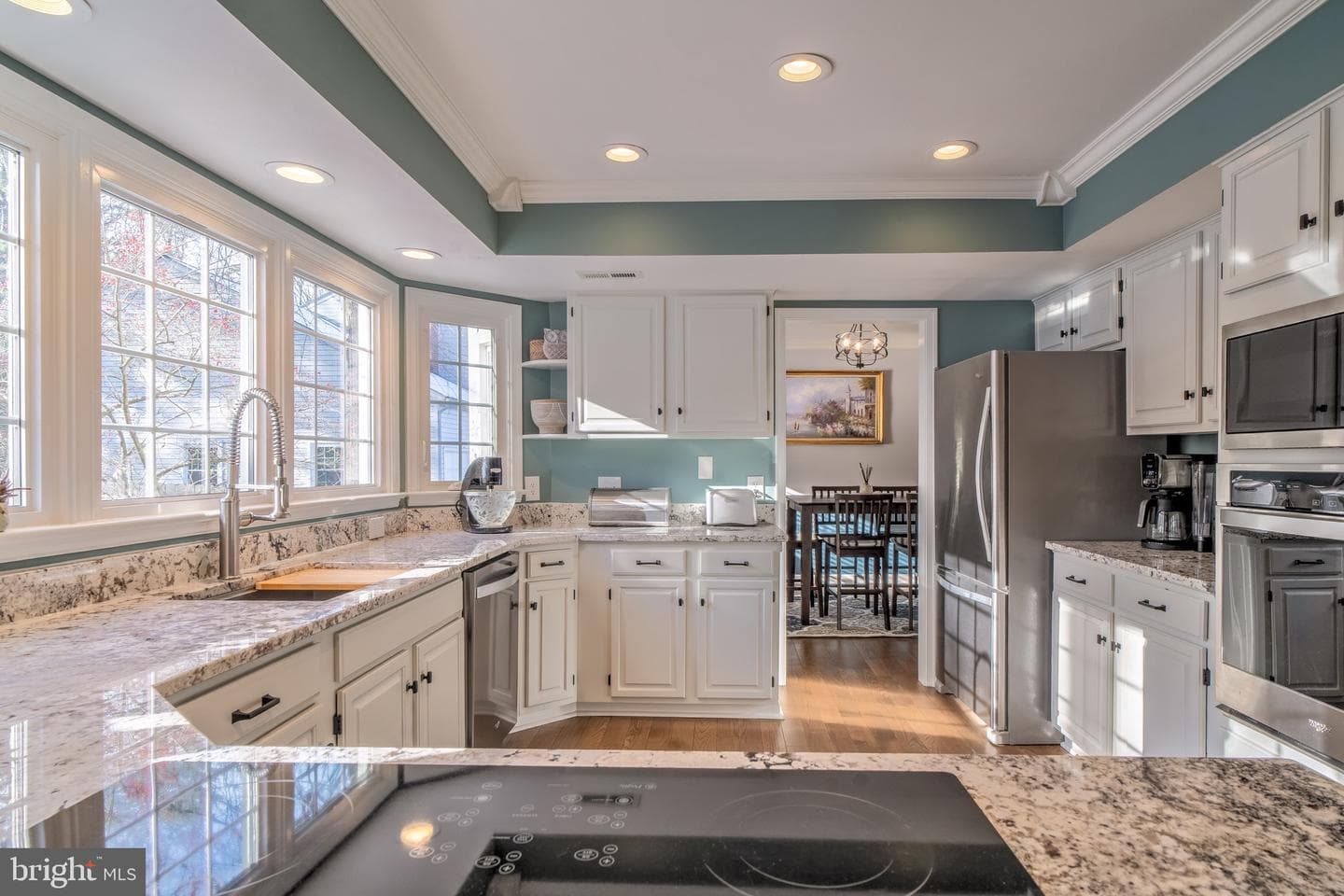 55 Kelly Way photo 13
