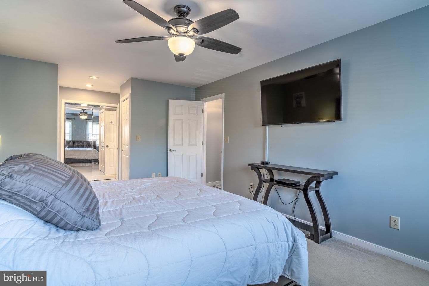 55 Kelly Way photo 24