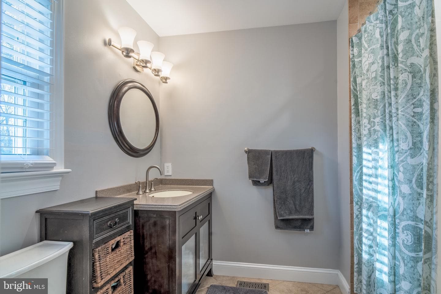 55 Kelly Way photo 28