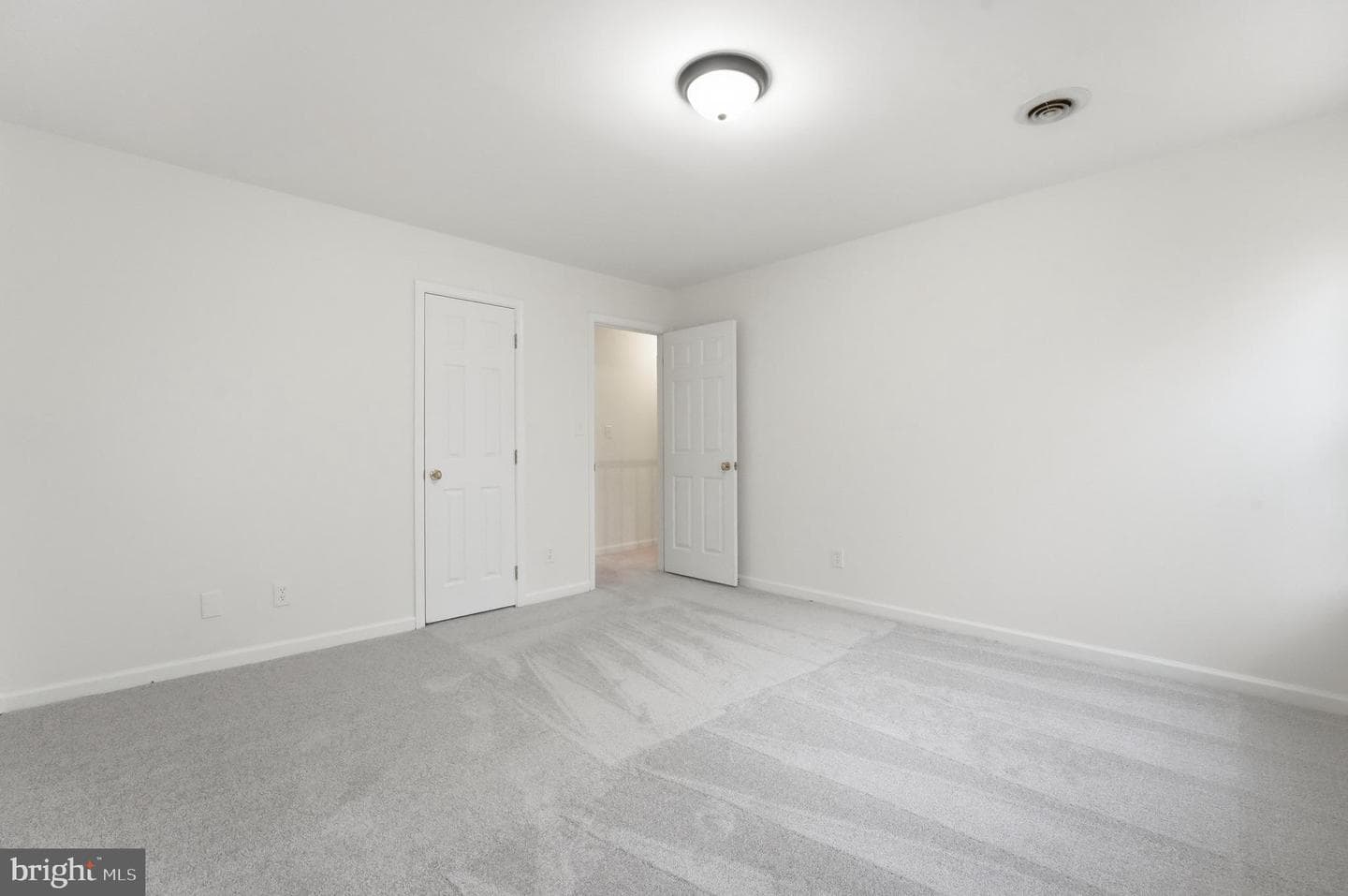 61 Hoovler Lane photo 34