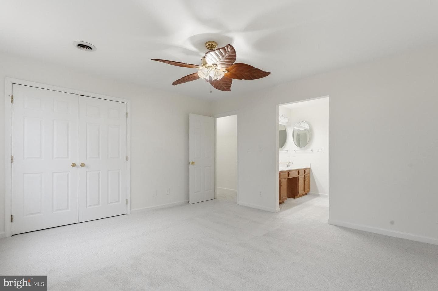 61 Hoovler Lane photo 42