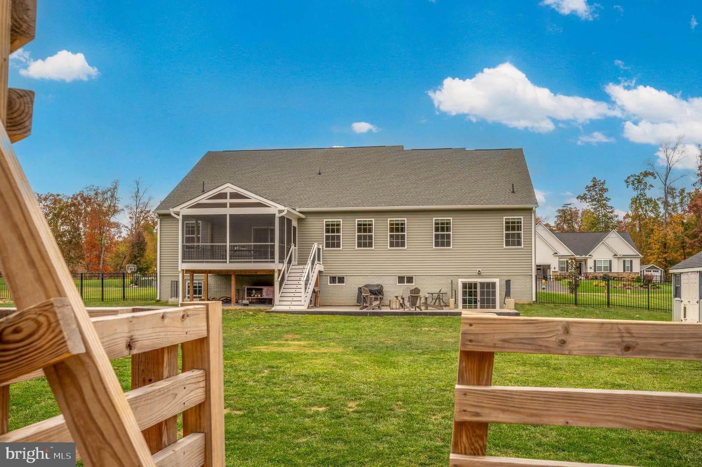 151 Moffett Lane photo 8