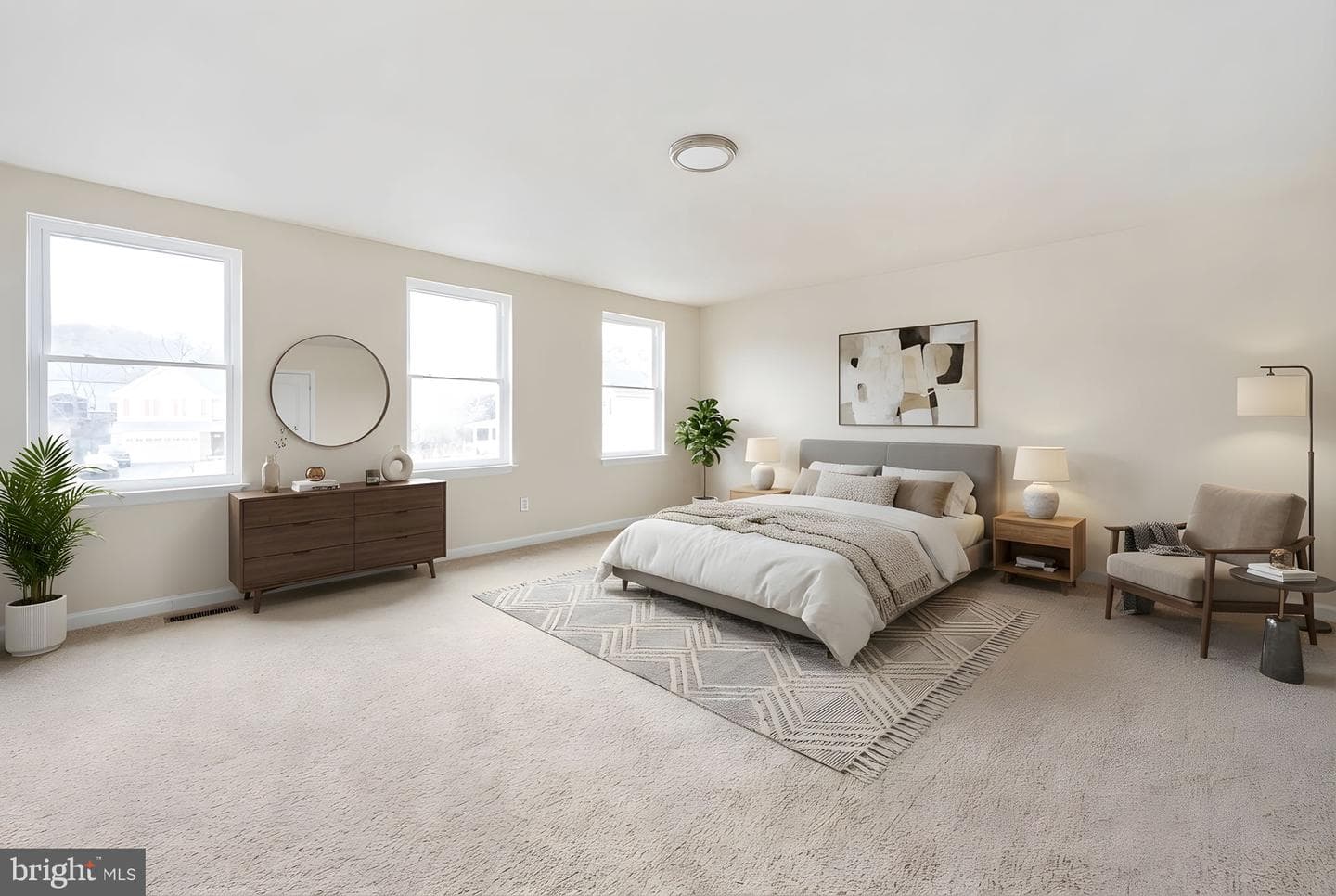 8 Newport Court photo 43