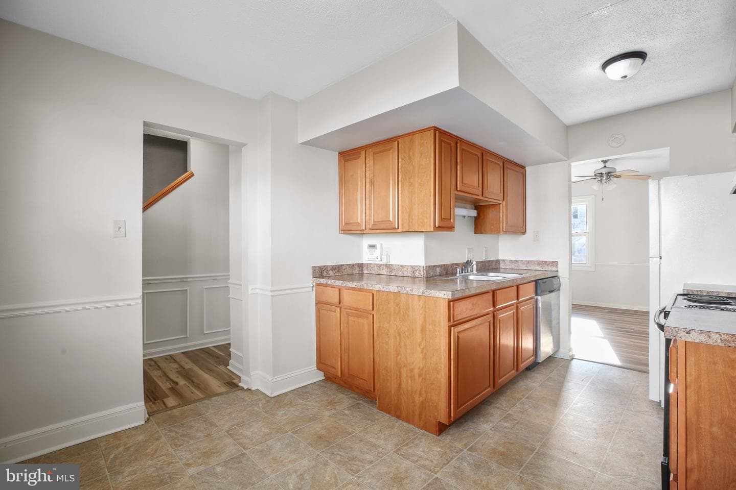 57 Bristol Court photo 4