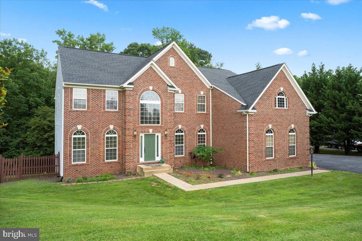 28 Millbrook Road photo 3