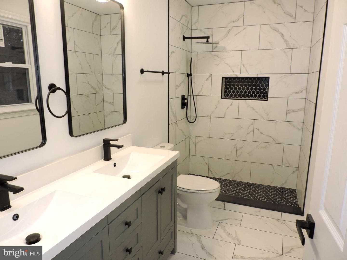 52 Forest Hill Lane photo 23