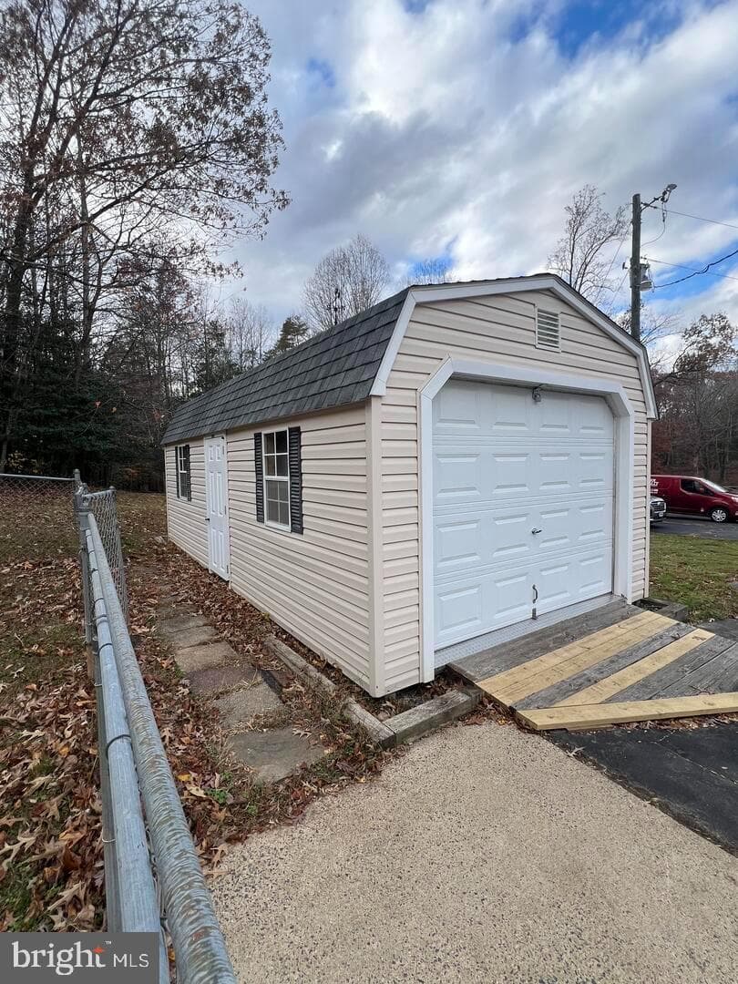 52 Forest Hill Lane photo 32