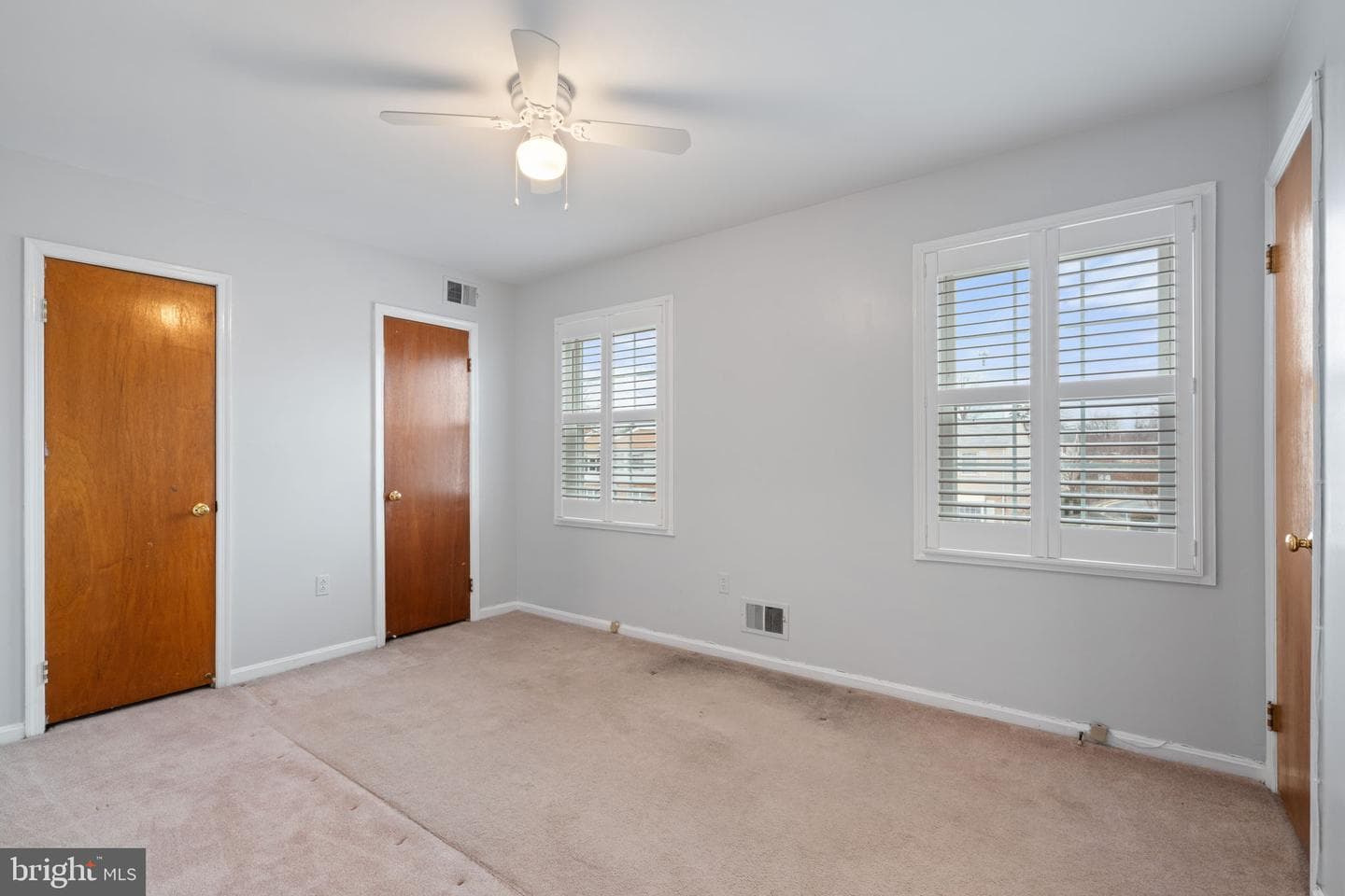 48 Bristol Court photo 16