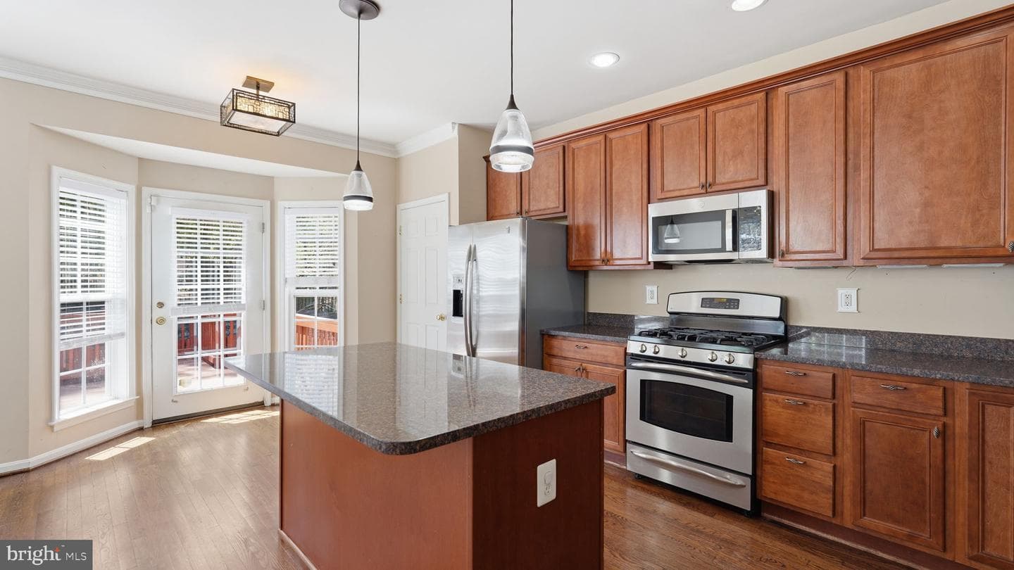 101 Coral Reef Court photo 3