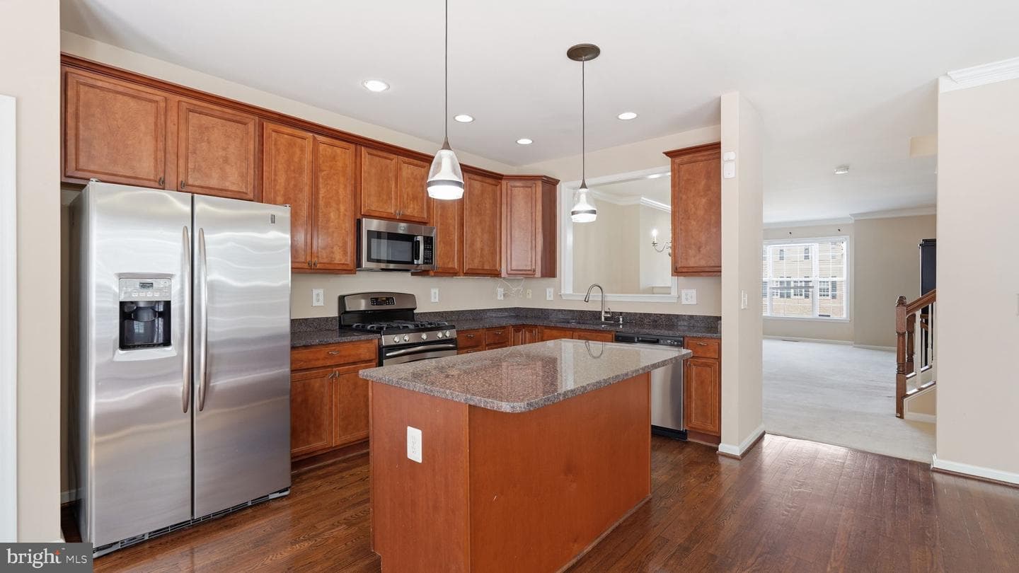 101 Coral Reef Court photo 4
