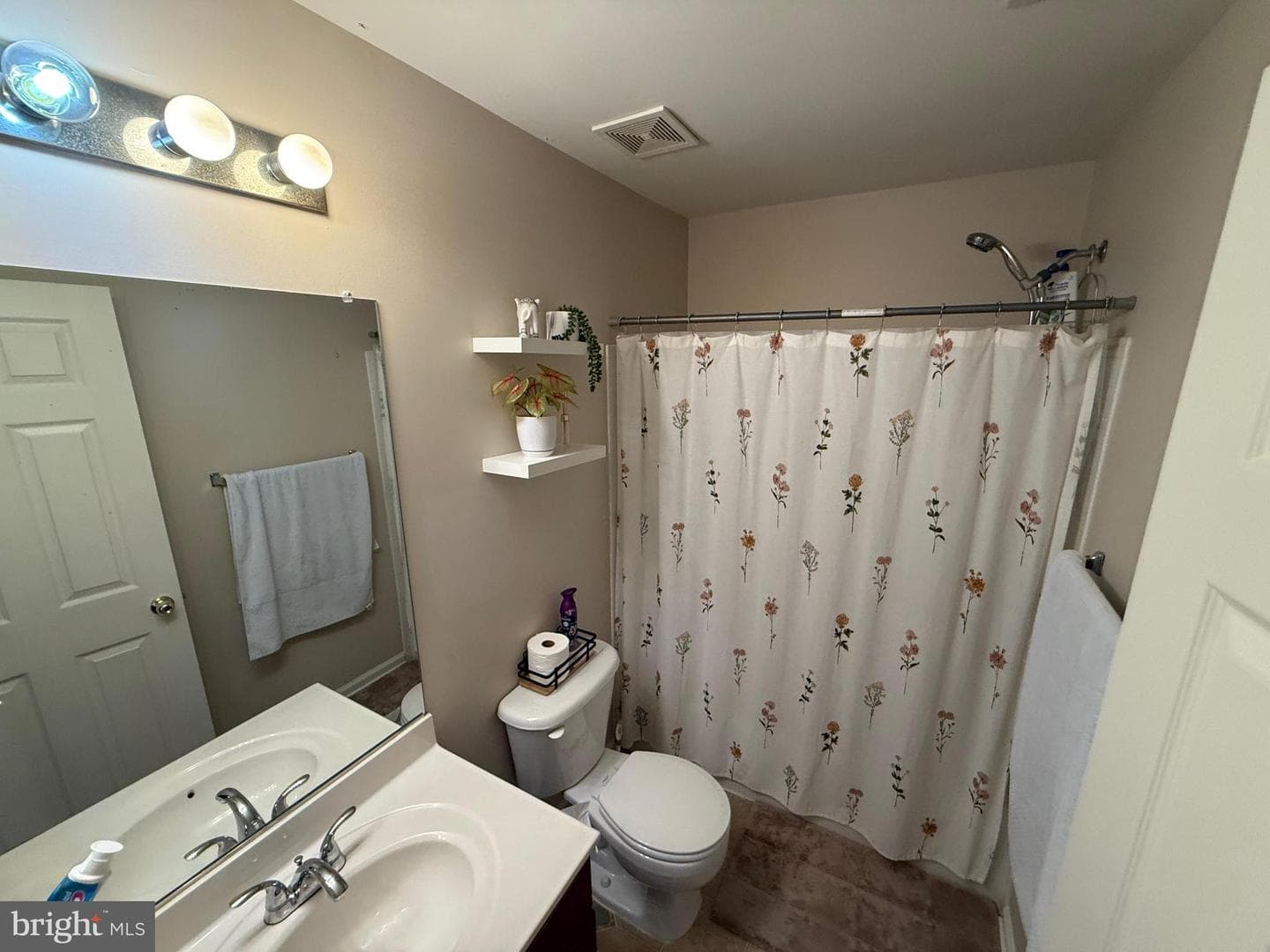 113 Executive Circle photo 28