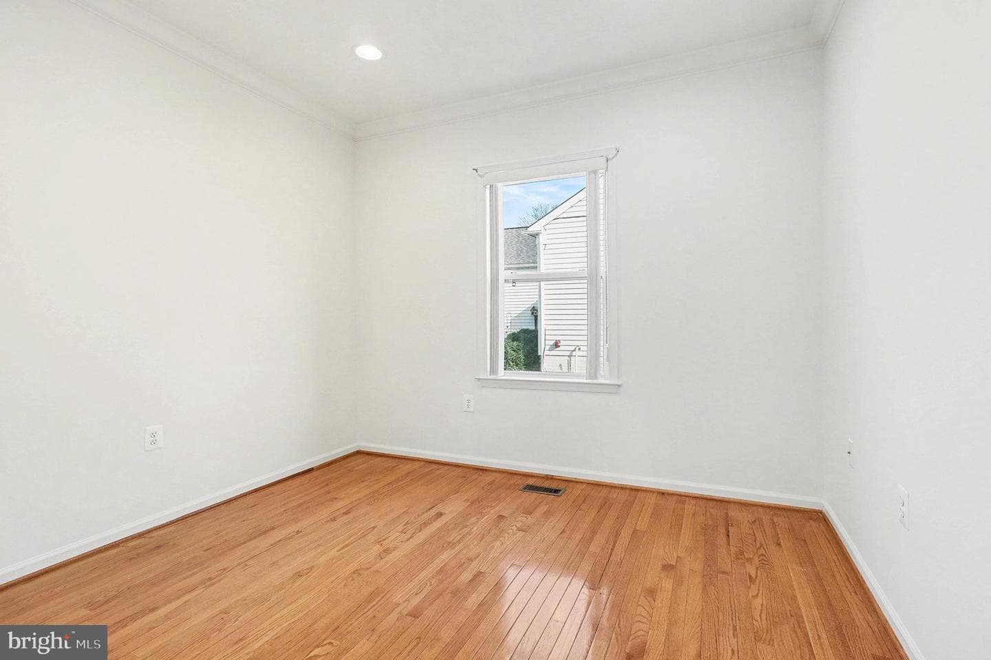 11 Carson Drive photo 16