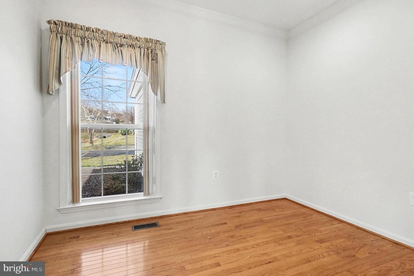11 Carson Drive photo 20