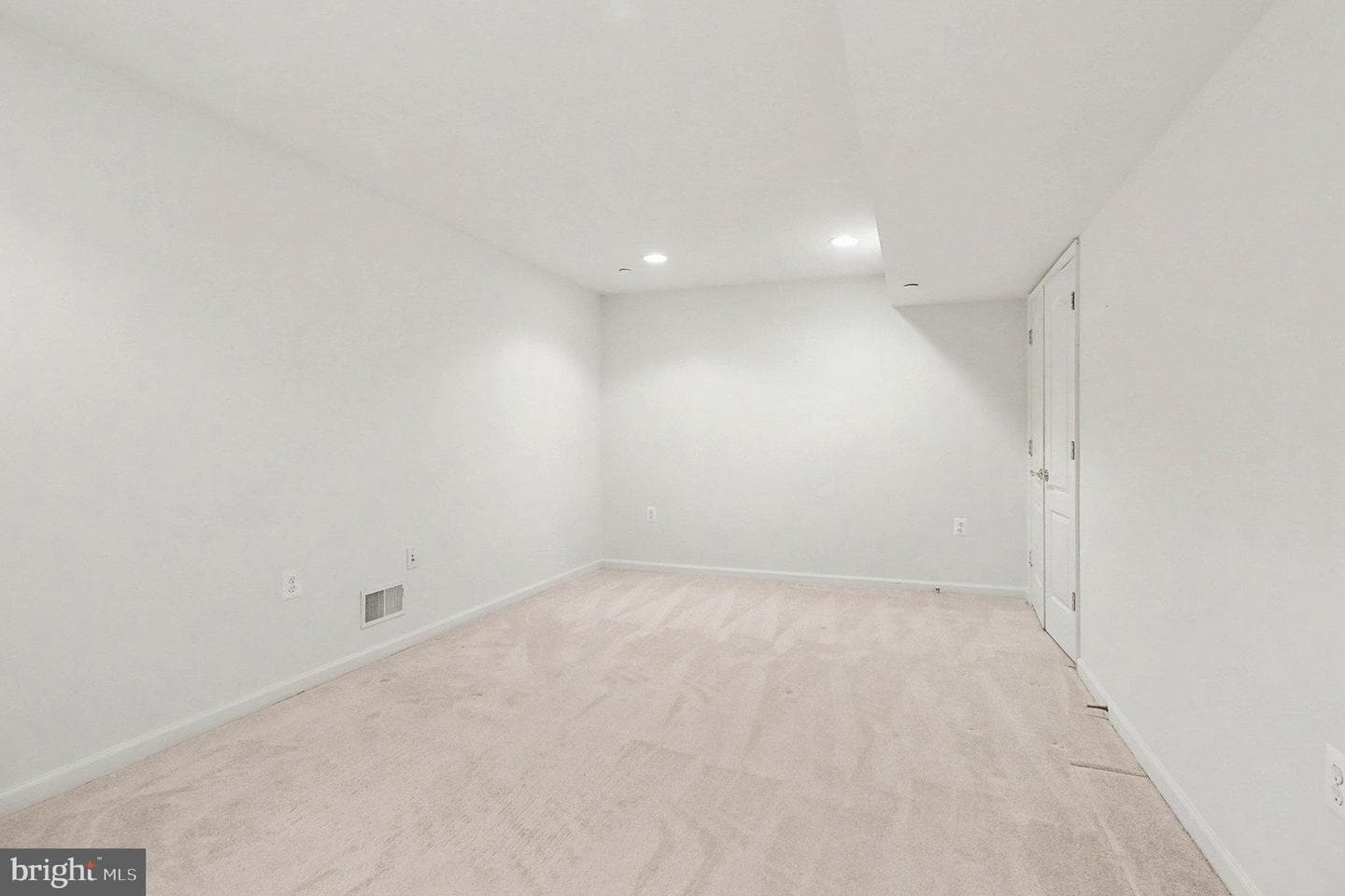 11 Carson Drive photo 33