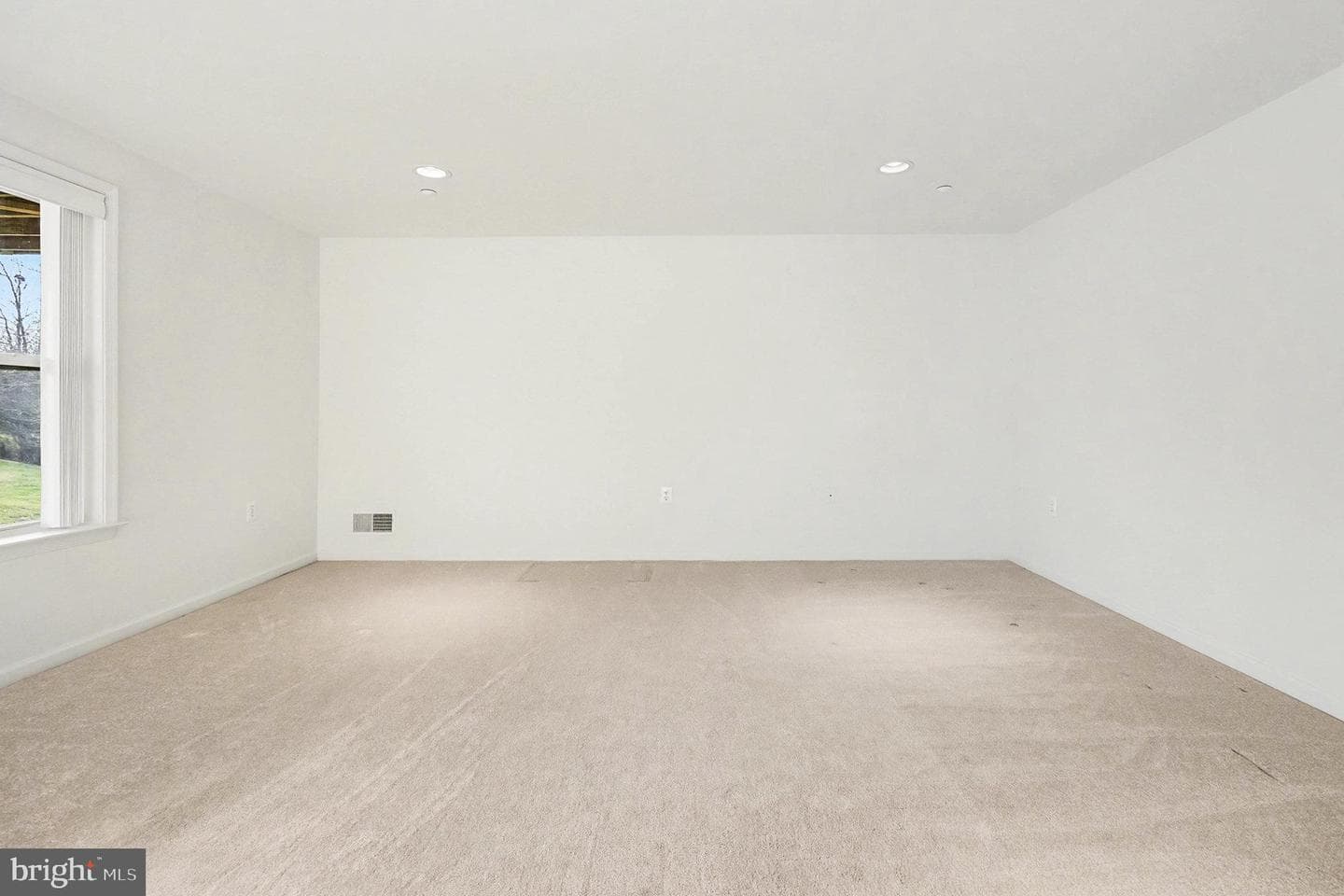 11 Carson Drive photo 35