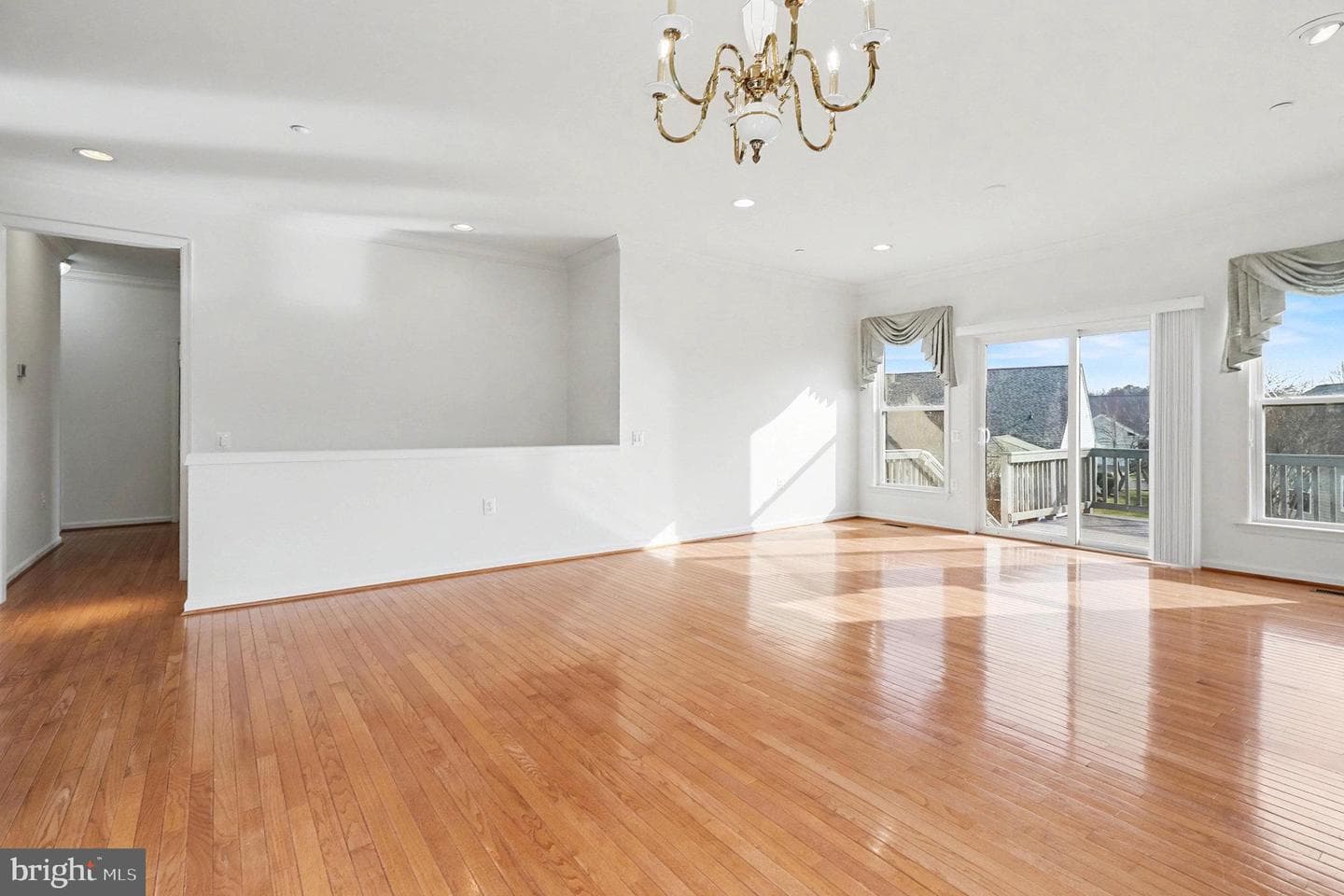 11 Carson Drive photo 7